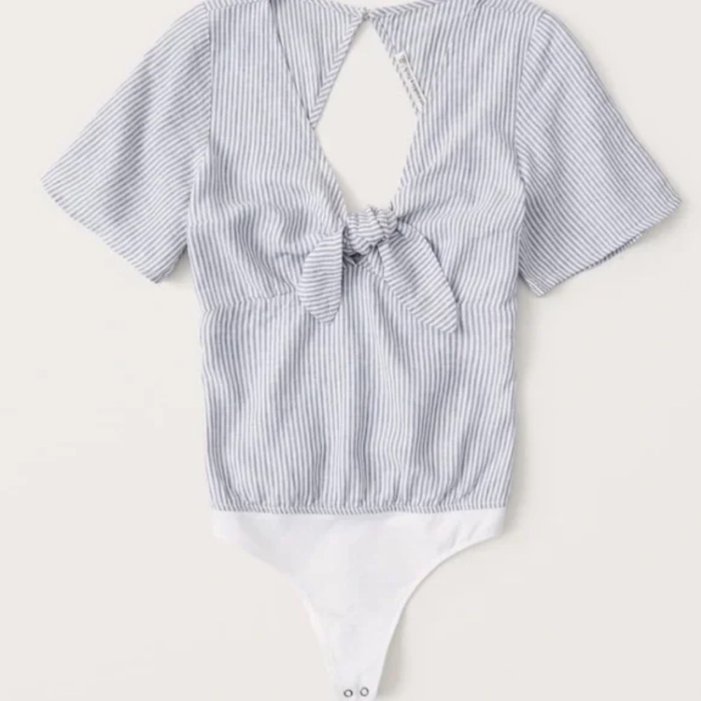 Abercrombie & Fitch Striped Flutter Sleeve Bodysuit - Blue & White - NWT (S) - Picture 4 of 9